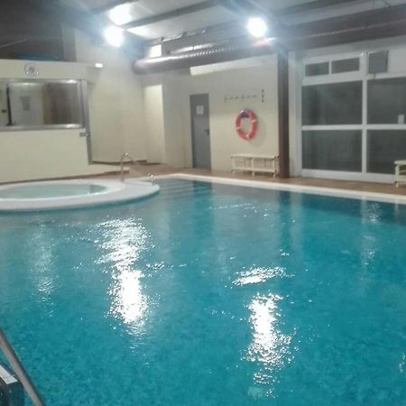 Apartamentos Sueno Nevado Con Piscina A Pie De Telesilla Sierra Nevada Exteriér fotografie